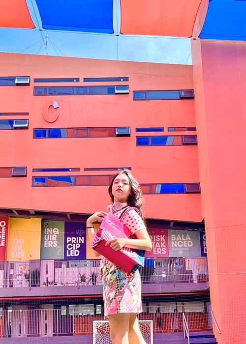 Vóc dáng của Suti thon gọn sau khi nỗ lực giảm cân.