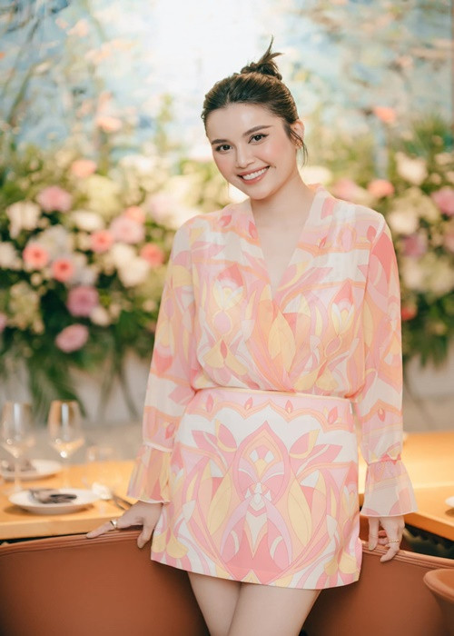 Sau Nữ hoàng Du lịch Quốc tế năm 2017, Diệu Thùy ít tham gia sự kiện giải trí. Cô cũng kín tiếng về đời tư. Ảnh: FBNV