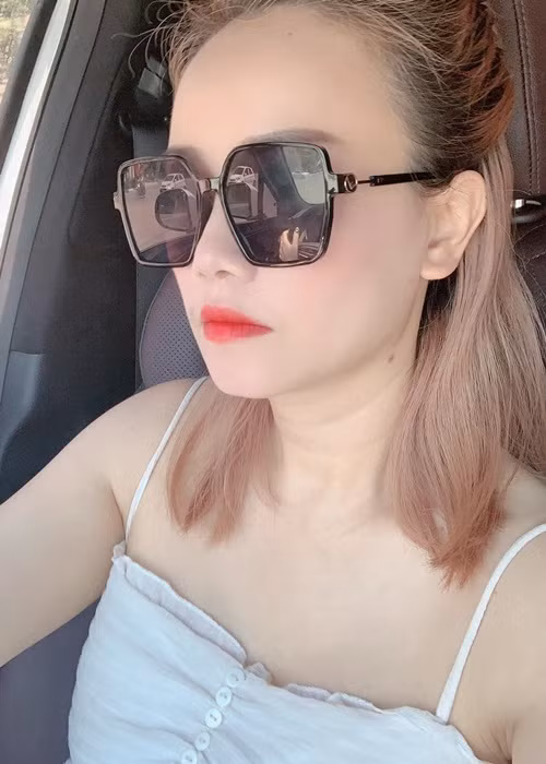 Hiện tại, ngoài đóng phim, Hoàng Yến còn kinh doanh.