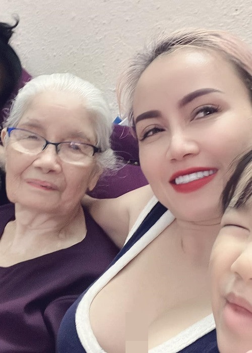 Hoàng Yến quyến rũ bội phần sau khi phẫu thuật thẩm mỹ vòng một.