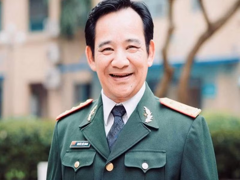 Quang Tèo từng đoạt huy chương vàng tại Hội diễn toàn quân (năm 1995), Hội diễn Sân khấu chuyên nghiệp toàn quốc (năm 2004), Liên hoan Sân khấu Kịch nói Toàn quốc (năm 2018). Ảnh: Sức khỏe và đời sống