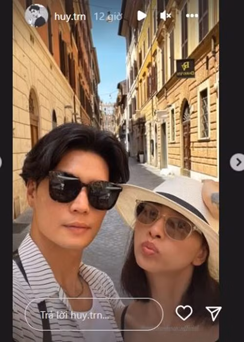 Huy Trần chăm sóc bà xã từng ly từng tý.