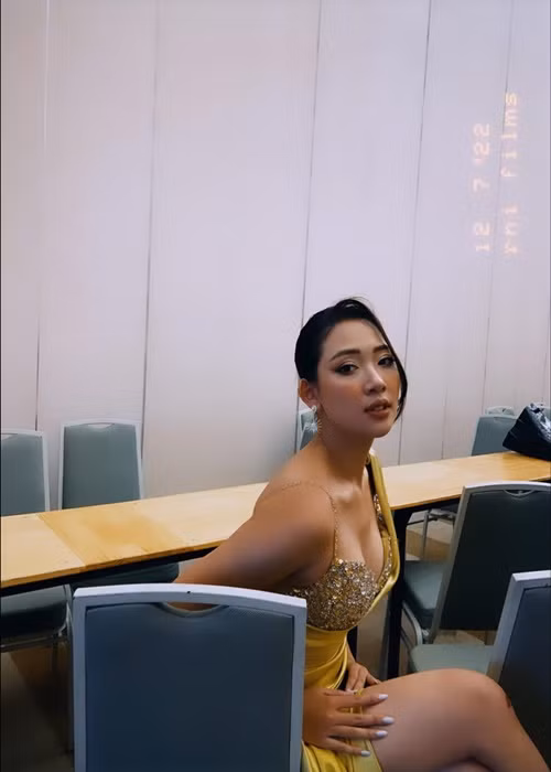 Hoa Đan chuộng mặc gợi cảm khi tham gia Hoa hậu các Dân tộc Việt Nam 2022.