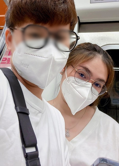 Thiện Nhân và người yêu vi vu nước ngoài mặc cho ồn ào đời tư.