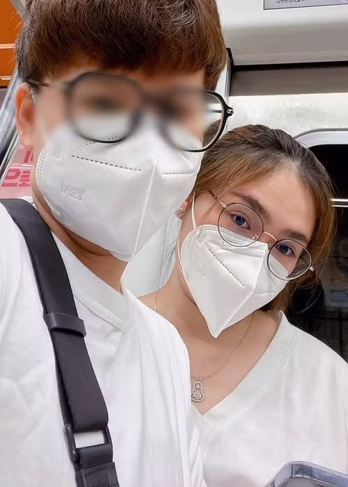 Thiện Nhân và người yêu vi vu nước ngoài mặc cho ồn ào đời tư.