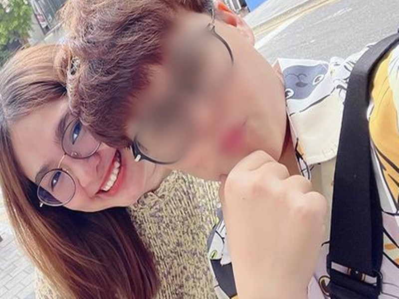 N.T không được lòng gia đình Thiện Nhân. Theo anh chị Thiện Nhân, từ khi quen N.T, tính cách Thiện Nhân thay đổi. Nữ ca sĩ tạm dừng ca hát để kinh doanh và dọn ra khỏi nhà.