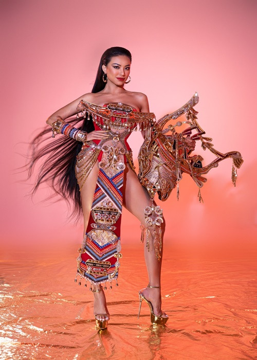 Thiết kế được thực hiện bởi Lê Long Dũng, nặng 30kg.