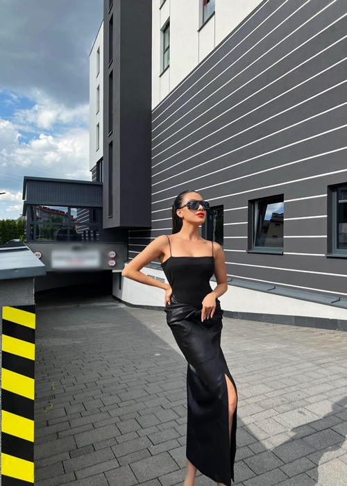 Mới đây, Kim Duyên lọt top 10 phần thi Supra Chat.