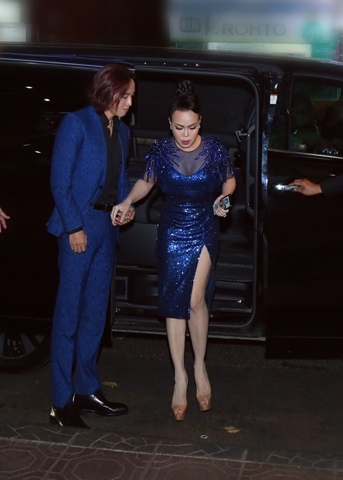 Hoài Phương quan tâm đến Việt Hương hết mực khi nhớ kỹ từng sở thích của cô và mỗi lần đi ăn đều gọi cho vợ những món ăn ưng ý. Ảnh: FBNV