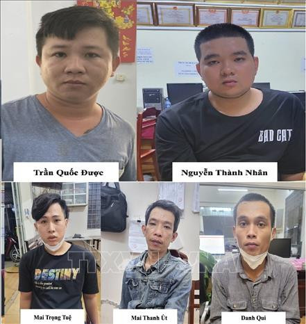 Tam giu hinh su nhom thanh nien chem lia tay doi thu