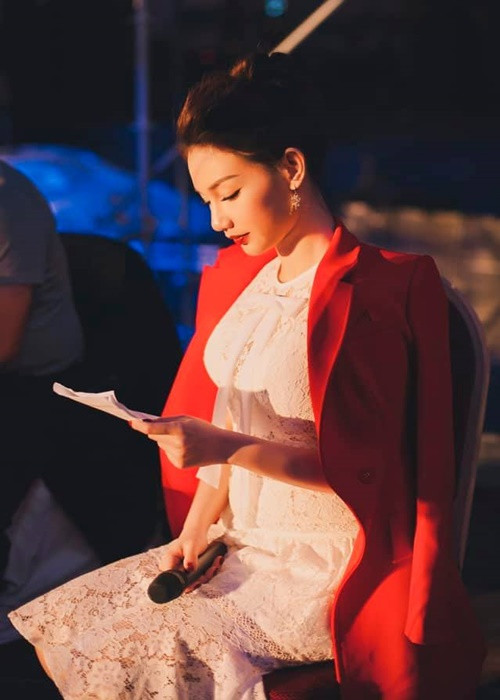 Sau khi ly hôn, Quỳnh Chi làm nghệ thuật, hoạt động trong lĩnh vực bất động sản, chứng khoán. Ảnh: FBNV