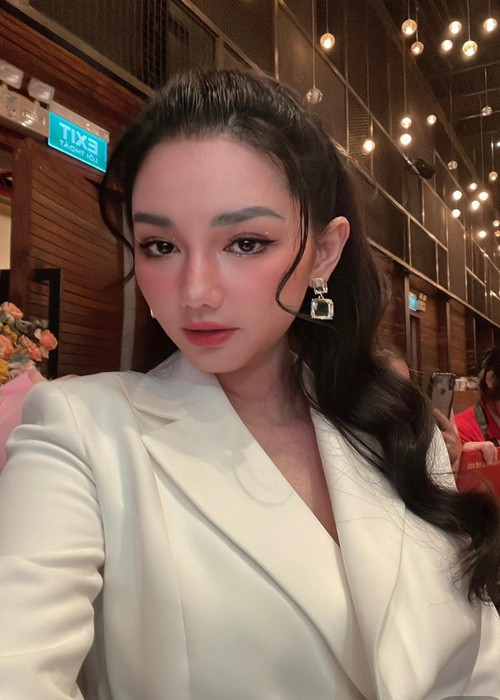 Nữ MC không hé lộ chuyện tình cảm sau cuộc hôn nhân tan vỡ. Ảnh: FBNV