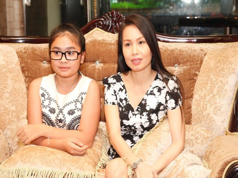 Tình cảm cô trò giữa Thiện Nhân và Cẩm Ly tốt đẹp trong nhiều năm qua. Ảnh: Fanpge