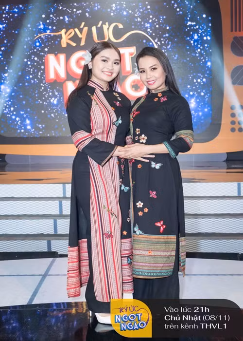 Thiện Nhân nói: "Họ lo lắng quan tâm nhưng nghiêm khắc. Một điều họ dạy tôi luôn ghi khắc là hãy cứ là chính mình trong âm nhạc. Nếu sản phẩm thực sự hay thì không cần quảng cáo cũng sẽ tự thành hit". Ảnh: Fanpage