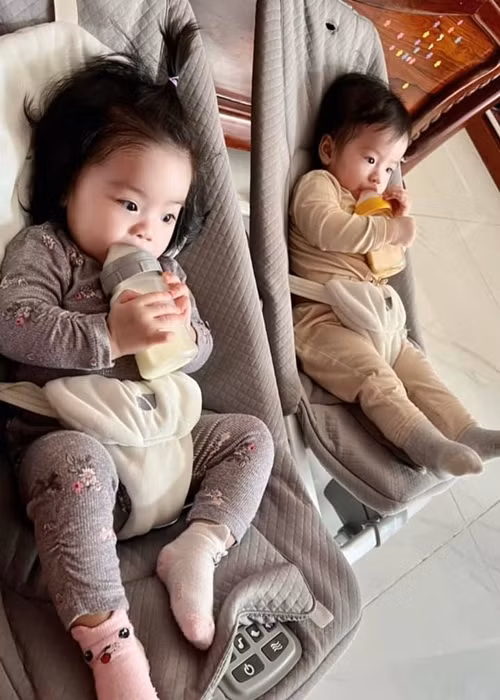 Ba cô con gái của Vân Trang mang quốc tịch Australia.