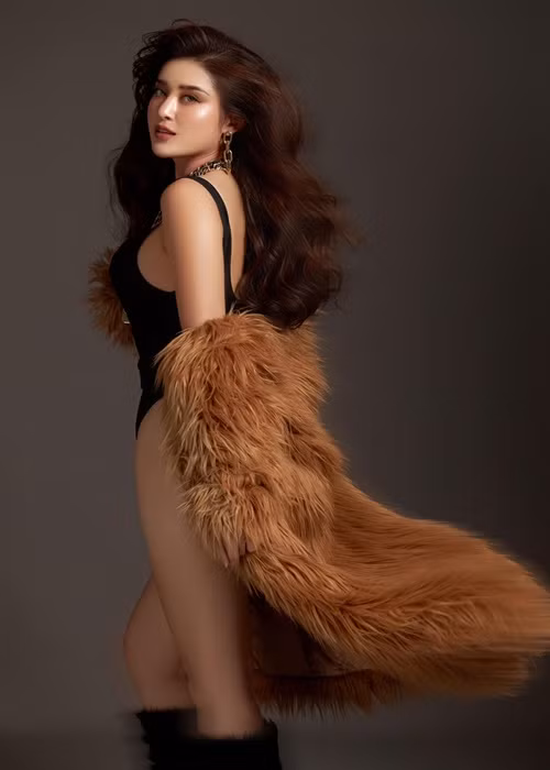 Năm 2017, Á hậu Huyền My đại diện Việt Nam thi Miss Grand International - Hoa hậu Hòa bình Quốc tế. Thành tích của cô là top 10.