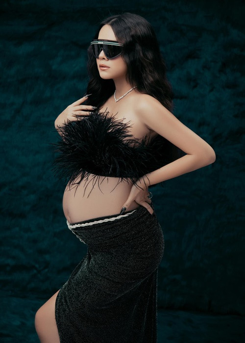 Phạm Quỳnh Anh lên tiếng vì sợ hai con gái đọc được những bình luận không hay về mẹ sẽ ảnh hưởng đến quá trình trưởng thành. Ảnh: FBNV