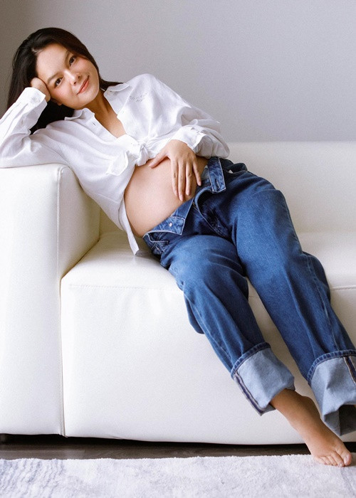 Nữ ca sĩ không công khai danh tính người bạn đời hiện tại. Ảnh: FBNV