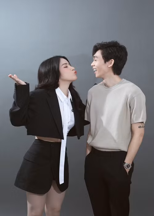 Trong chương trình, Mie còn trải lòng về công việc DJ với nhiều thị phi.