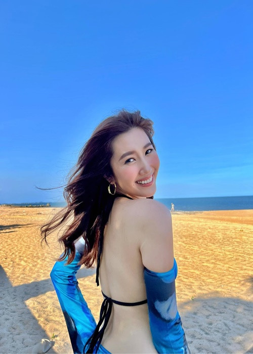 Thúy Ngân cảm thấy hạnh phúc với cuộc sống độc thân như hiện tại.