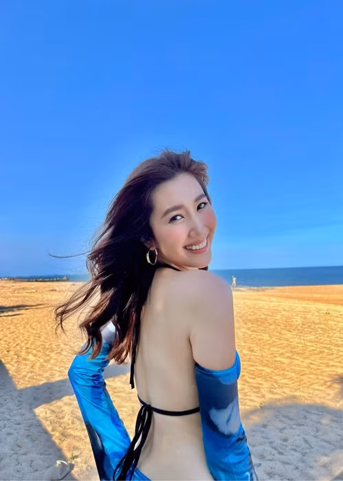 Thúy Ngân cảm thấy hạnh phúc với cuộc sống độc thân như hiện tại.