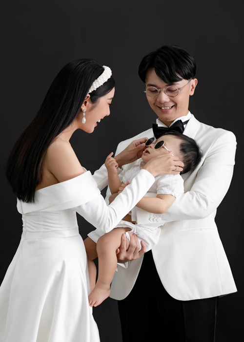 Vợ chồng Thúy Vân đang có một cậu con trai chung tên Nhật Tôn.