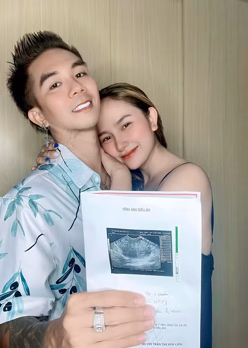 Nhan sac vo kem 8 tuoi dang mang bau lan 2 cua Khanh Don