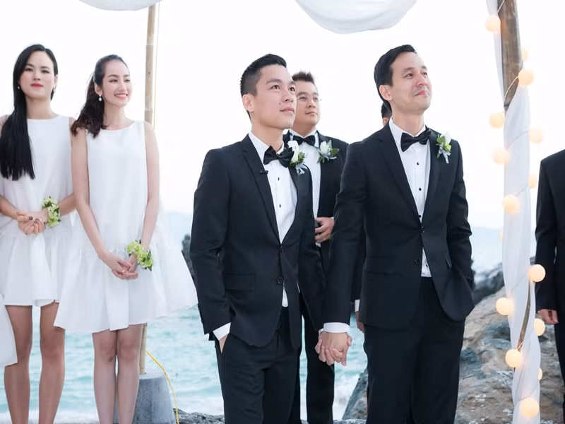 Tháng 1/2015, Adrian Anh Tuấn - Sơn Đoàn tổ chức hôn lễ ở Nha Trang. Đến cuối năm 2015, cặp đôi đồng tính đăng ký kết hôn ở Mỹ. Trong cuộc phỏng vấn với Đẹp, Sơn Đoàn chia sẻ, anh và Anh Tuấn đã “góp gạo thổi cơm chung” được chừng một năm trước khi tổ chức hôn lễ.