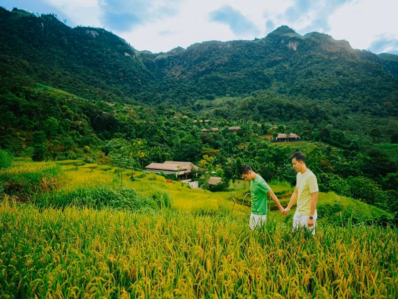 Du lịch là sở thích chung của cặp đôi đồng tính này.