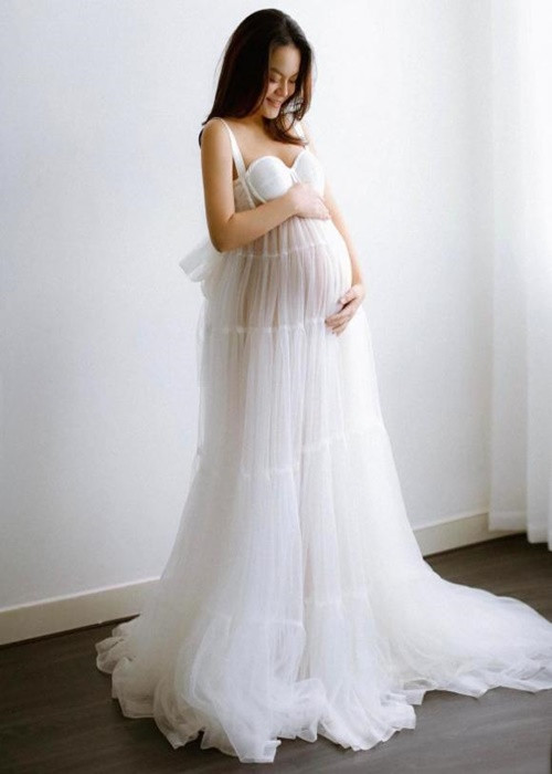 Phạm Quỳnh Anh không giấu được niềm hạnh phúc khi chuẩn bị có thêm con.