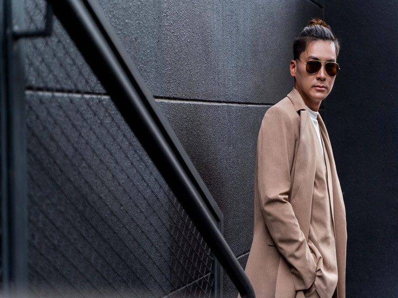 Phi Hùng cho hay: "Trước giờ tài khoản camera nằm ở trong máy tôi, tôi không đổi máy thì tài khoản vẫn y nguyên. Sau ly hôn tôi vẫn trên tinh thần hỗ trợ Lâm Khánh Chi, đó là chuyện bình thường. Còn việc tôi có theo dõi vợ cũ qua camera hay không thì tôi không bàn đến. Chuyện tái hợp tôi cũng không nói trước điều gì, đó là tùy duyên". Ảnh: FBNV