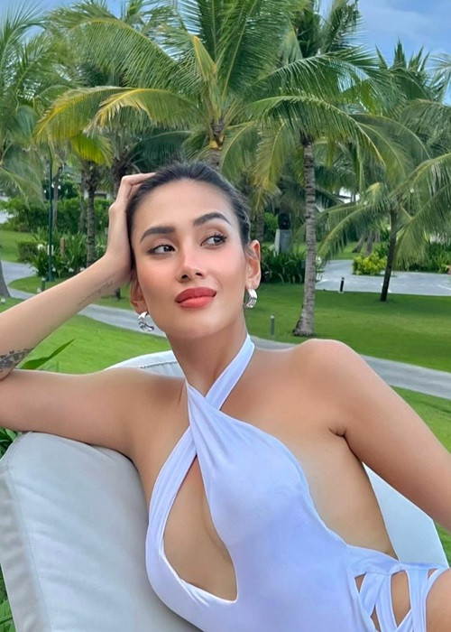 Chân dài yêu xa một chàng trai Việt kiều ở Mỹ trong vài năm trở lại đây.