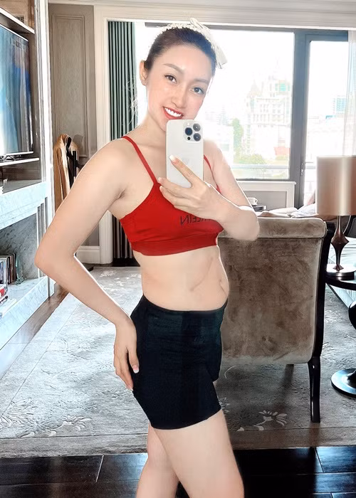 Thùy Chang nỗ lực giảm cân trong những tháng đầu tiên sau khi sinh nở.