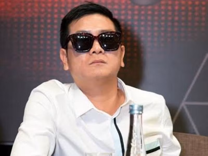 Hồ Hoài Anh từng đạt được một số giải thưởng như Nhạc sĩ được yêu thích nhất tại giải Làn sóng xanh 2005, Nhạc sĩ được yêu thích nhất tại giải Mai vàng 2006, Nhạc sĩ của năm tại giải Cống hiến 2009. Ảnh: Vietnamplus