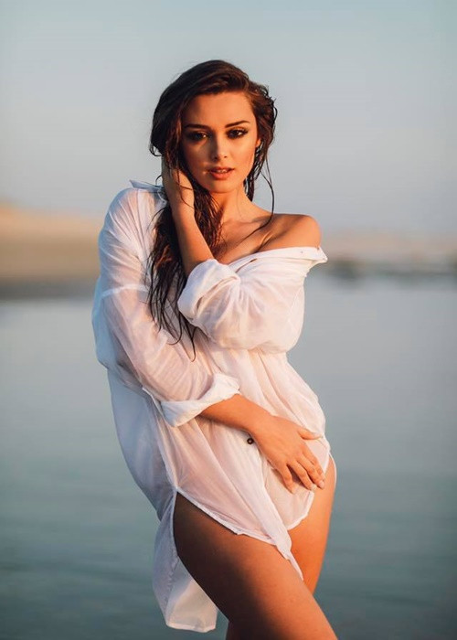 Missosology hết lời khen ngợi nhan sắc đối thủ của Ngọc Châu. Ảnh: FBNV