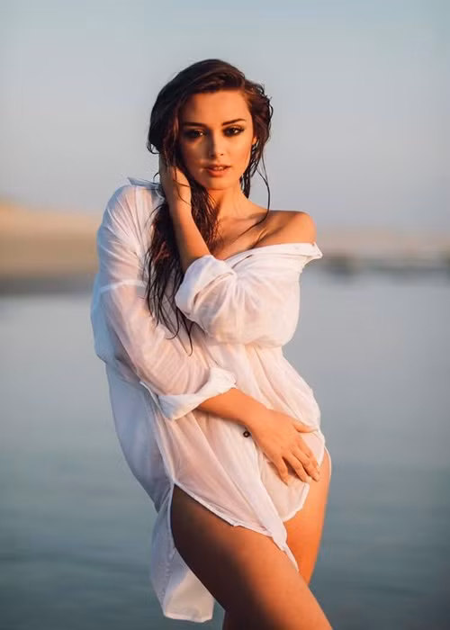 Missosology hết lời khen ngợi nhan sắc đối thủ của Ngọc Châu. Ảnh: FBNV