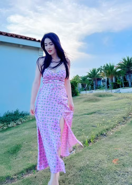 Nhiều người ghen tỵ với Thủy Anh khi cô được chồng chiều chuộng như bà hoàng.