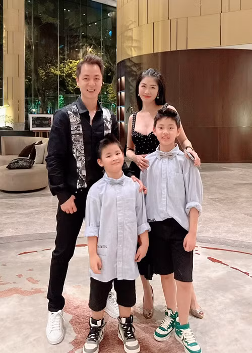 Vào thời gian Đăng Khôi suýt mất thính giác và cần phẫu thuật gấp để tránh ảnh hưởng đến não, Thủy Anh mạnh mẽ trở thành chỗ dựa tinh thần cho cả nhà.