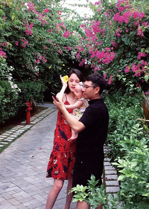 Nàng á hậu hiếm khi chia sẻ hình ảnh chồng con.