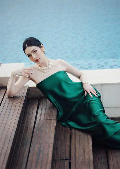 Á hậu 1 Hoa hậu Việt Nam 2012 Tú Anh luôn giữ phong độ nhan sắc sau khi lấy chồng, sinh con.