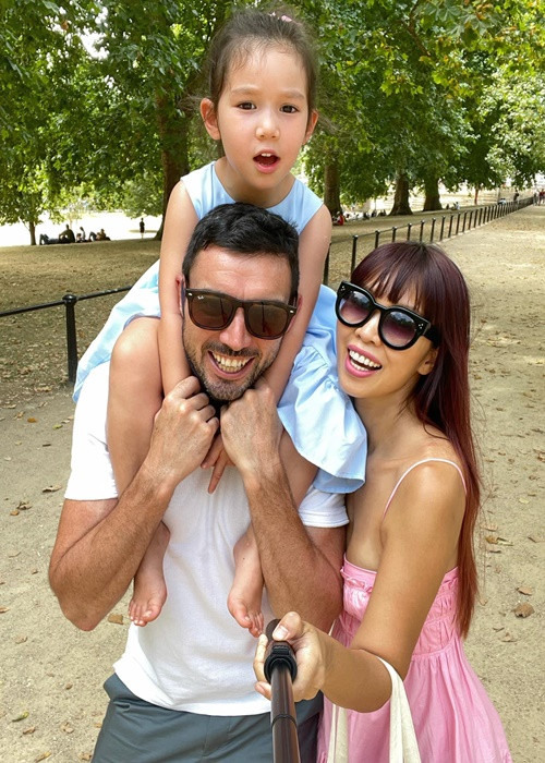 Mỗi năm vào dịp hè, Hà Anh đều về quê chồng.