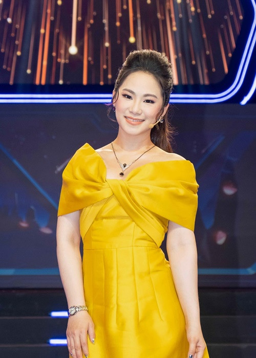 Ở tuổi 38, Lương Bích Hữu sở hữu vẻ đẹp mặn mà, khác với vẻ nhí nhảnh thời con gái.