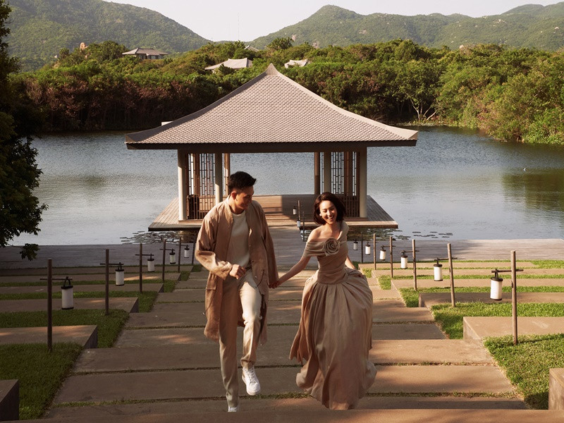 Trong "Gái già lắm chiêu 2", Xuân Tiền đã nude 100% khi đóng cảnh quay trên giường cùng Lan Ngọc.