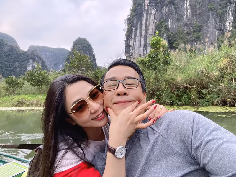 Có thể thấy, 2 tháng qua, cả hai tận hưởng cuộc sống hôn nhân đầy ngọt ngào.