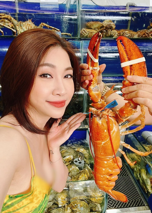 Vòng một của Pha Lê trở nên gọn gàng hơn đáng kể sau ca phẫu thuật thẩm mỹ.