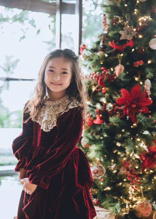 Hà Kiều Anh lập riêng cho con gái cưng một trang Instagram để cập nhật thường xuyên hình ảnh cô nhóc.