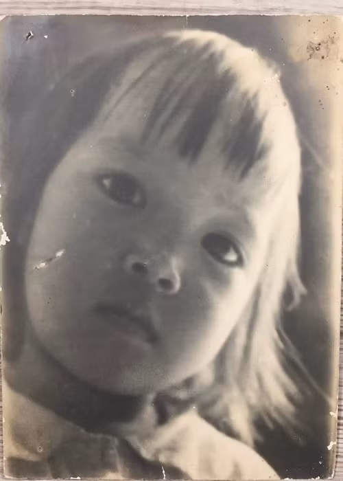 Nhiều người khen ngợi nữ nghệ sĩ vô cùng đáng yêu ngày còn nhỏ. Ảnh: FBNV