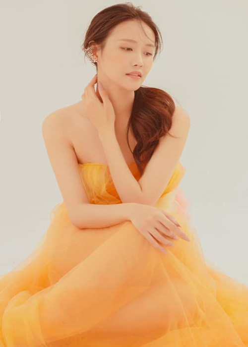 Một số khán giả cho rằng hành động của Trương Mỹ Nhân là “vạch áo cho người xem lưng”, “không tròn chữ hiếu”. Tuy nhiên, không ít người tỏ ra đồng cảm với Trương Mỹ Nhân, cho rằng đây là việc cực chẳng đã.