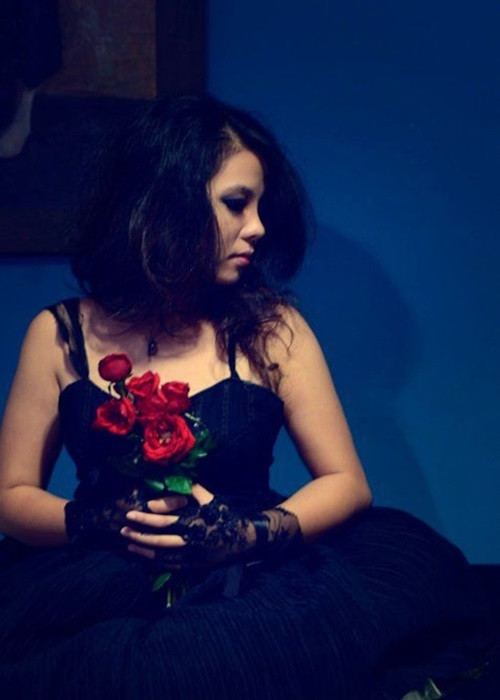 Hình ảnh hiếm hoi Vũ Cát Tường khoác lên mình chiếc váy. Ảnh: Saostar