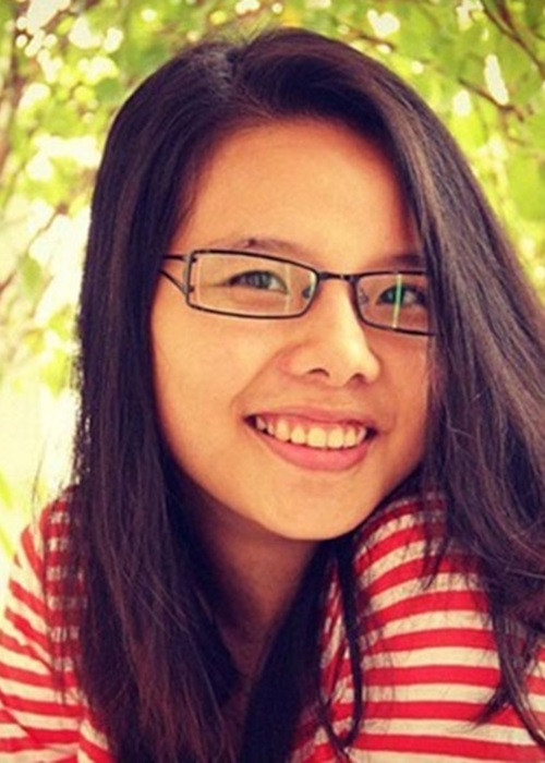 Giọng ca 9x chọn phong cách nữ tính trong thời gian đầu hoạt động nghệ thuật. Ảnh: Saostar